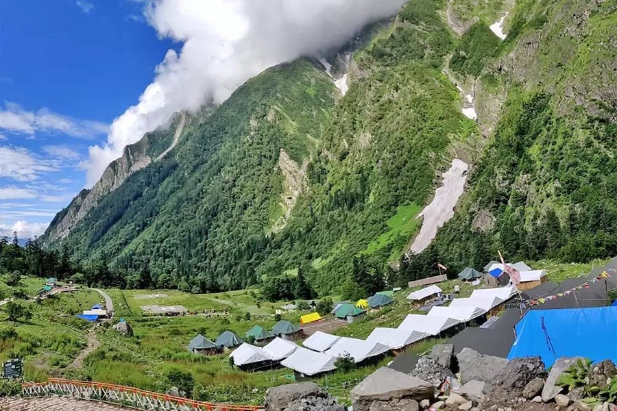 Ghangaria Himalayan landscape